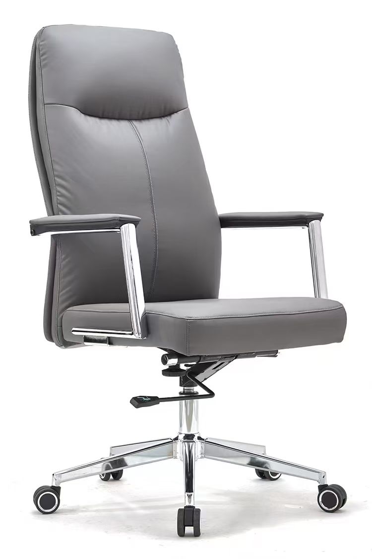 Leather Swivel Chair: Embodies Texture, Makes Office Work More Composed