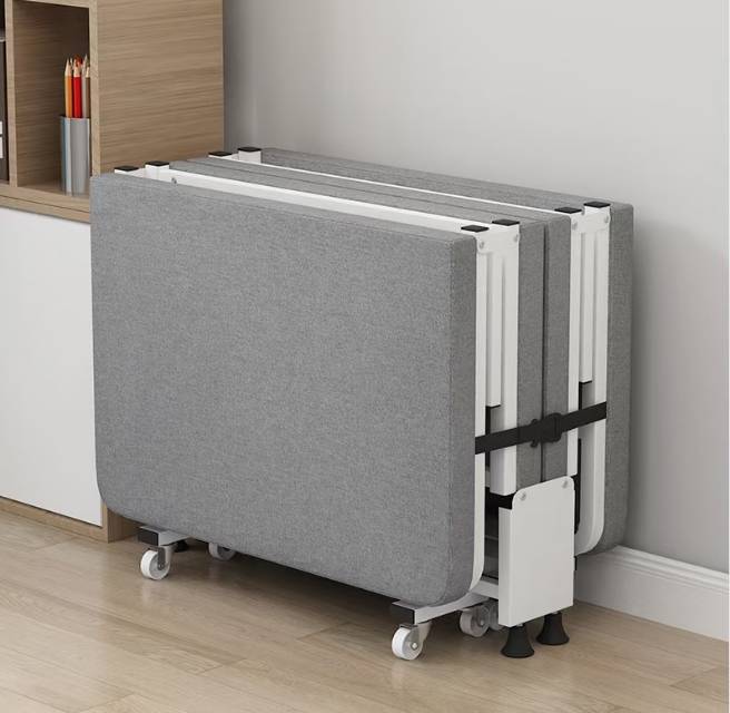 Folding Sofa Bed: One Piece, Two Uses—Big Comfort Even in Small Spaces